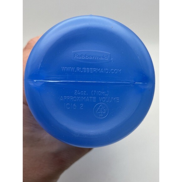 Vintage 2006 Rubbermaid Blue 24 Oz Water Bottle 1C16-2 with Ergonomic Grip - Picture 6 of 6